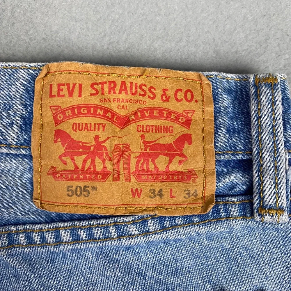 Levis 505 Regular Fit Straight Leg Light Wash Blue Mens Jeans Size‎ 34